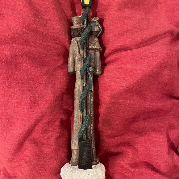 Two Christmas Figurine Decorations - Picture 7 of 7